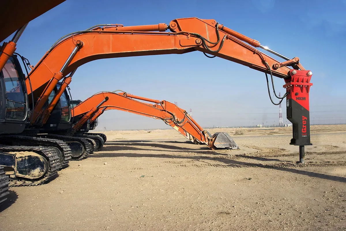 HKM Grey G230, HKM hidrolik kırıcı sahada iş başında
